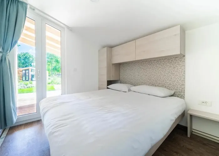 Panorama Near Efteling - With Garden And Swimmingpool Europarcs *