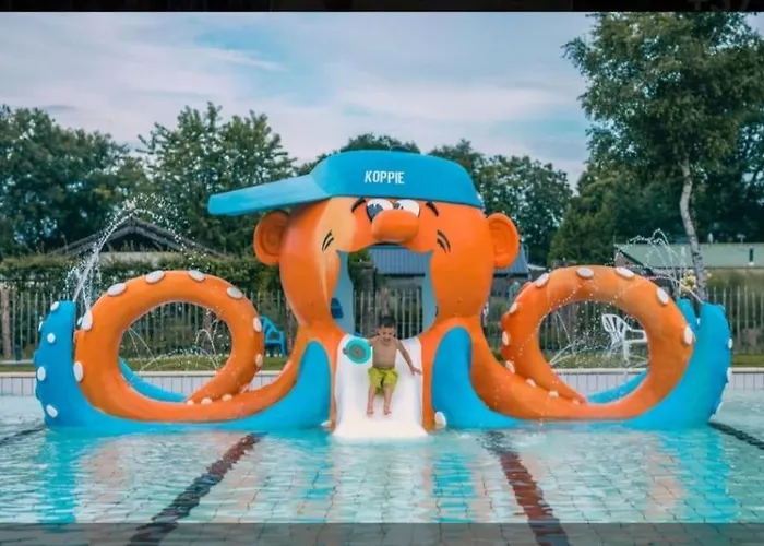 Panorama Near Efteling - With Garden And Swimmingpool Europarcs 別荘