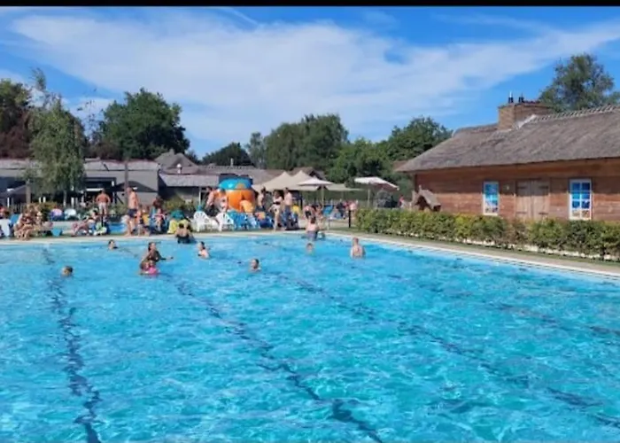 Panorama Near Efteling - With Garden And Swimmingpool Europarcs カーツスフーフェル