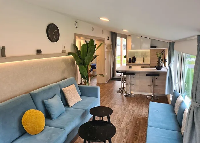 Panorama Near Efteling - With Garden And Swimmingpool Europarcs Holiday home *