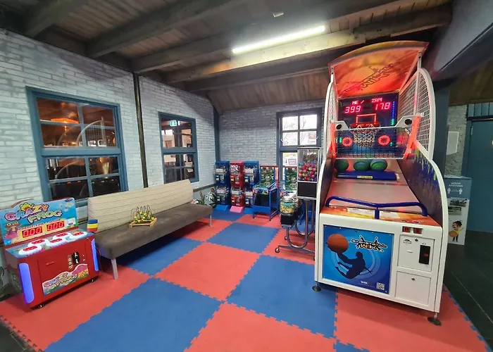 Panorama Near Efteling - With Garden And Swimmingpool Europarcs Holiday home *