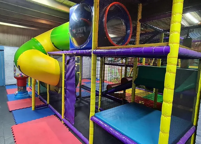 Panorama Near Efteling - With Garden And Swimmingpool Europarcs Vakantiehuis Kaatsheuvel